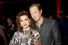 Amber Rose Revah, Ebon Moss-Bachrach